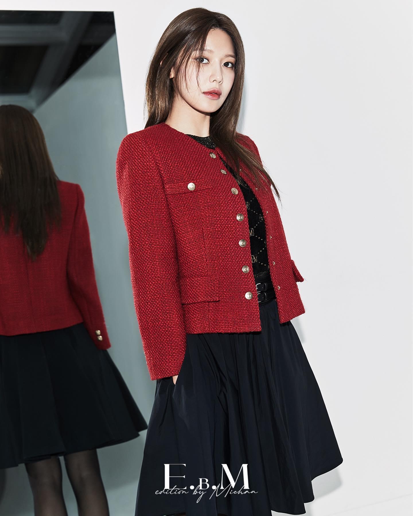 넘사 수영언니♥️🍁가을 자켓 옷태 이미지