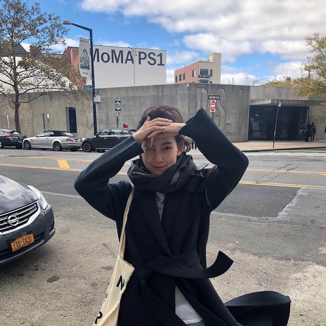 서민영 검사님👩🏻‍⚖️🤍겨울 미니멀룩 이미지