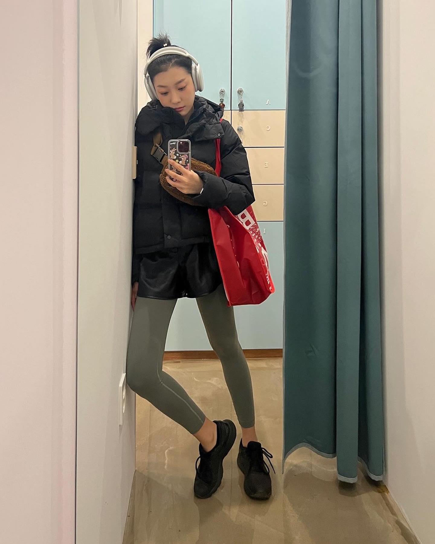 운동갈 때 겨울 필수템🧘🏻‍♀️🤍
트레이닝 무드 얼른 준비해😎🏃🏻‍♀️룰루레몬 퍼프 #광고 이미지