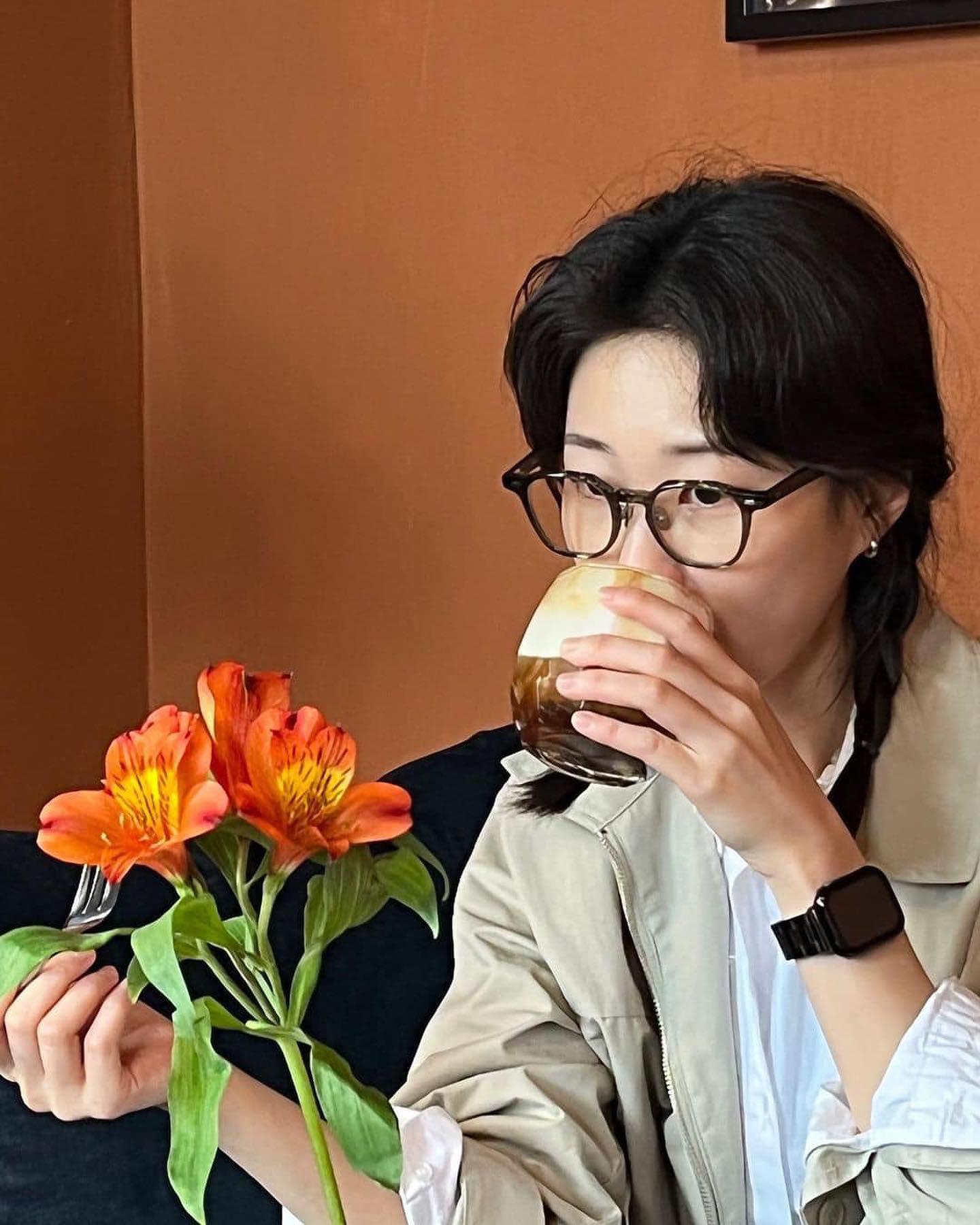 봄날의 햇살 같은 @하윤경🌞🌿 이미지5