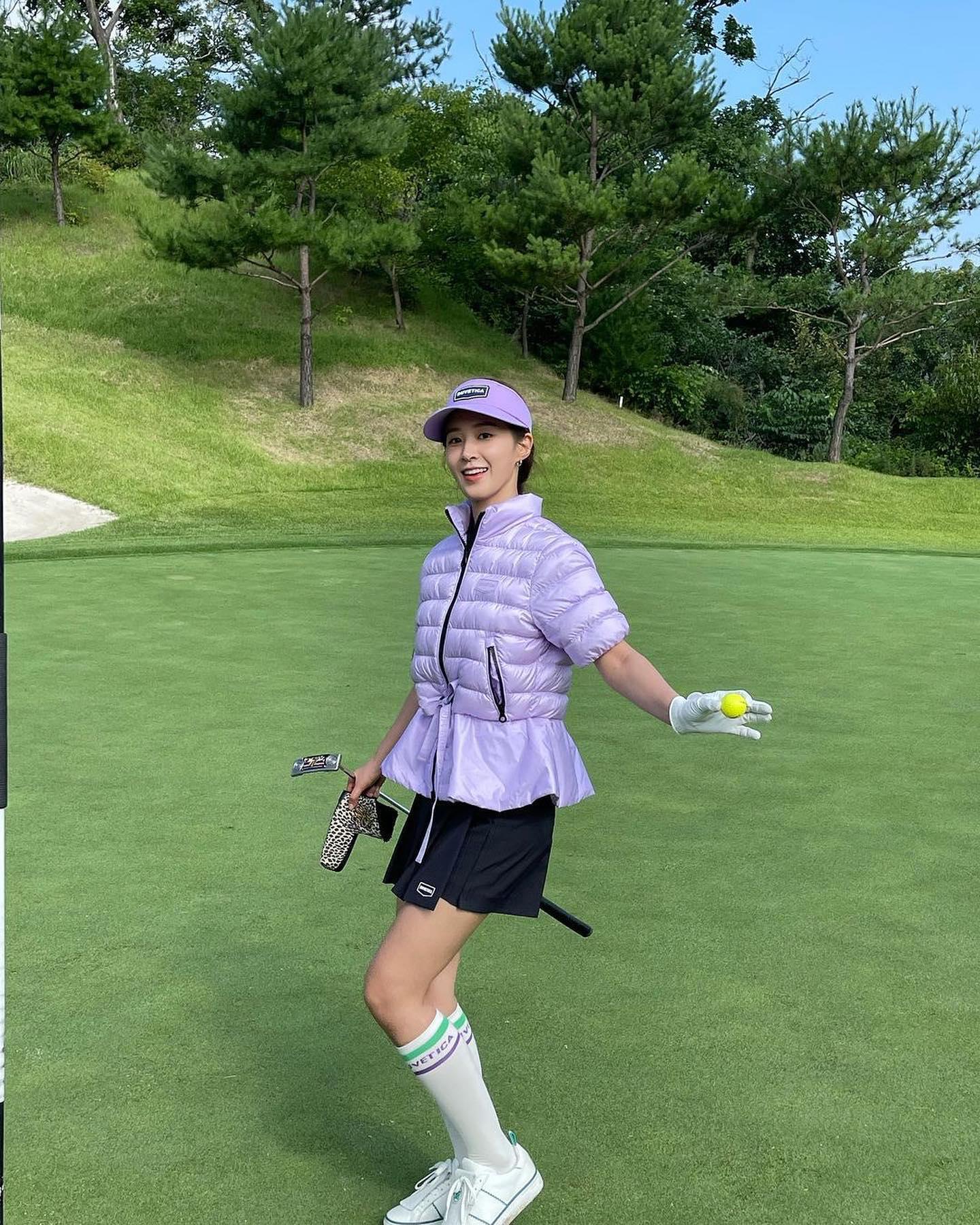 고급 건강미💜🏌🏻‍♀소시 유리 골프룩 이미지