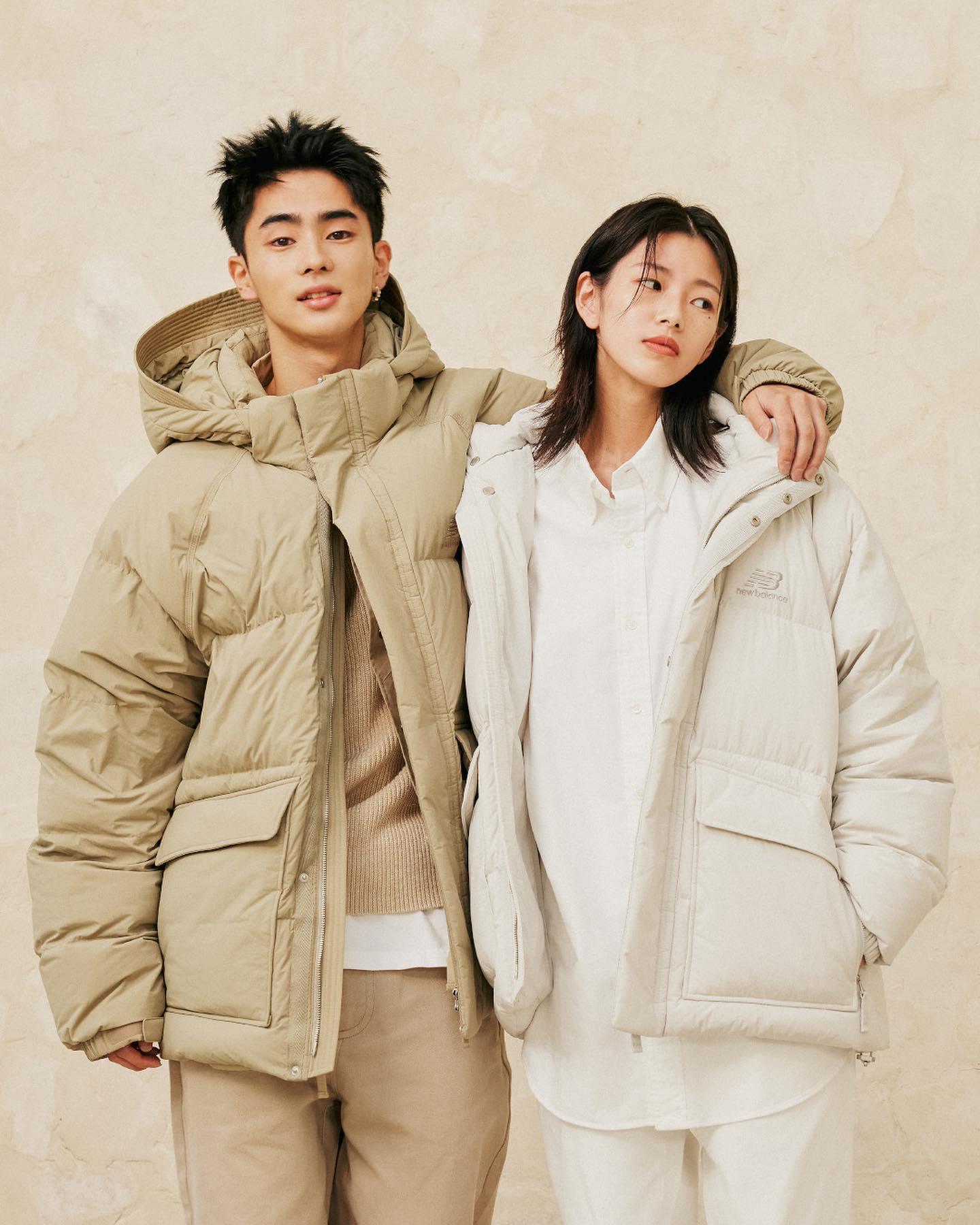 뉴발 뉴제로💛🤍커플 @패딩룩해
컬러감에 가벼운 패딩 찾는 얼죽패 커플들👩🏻‍❤️‍👨🏻🧤추가 #광고 이미지