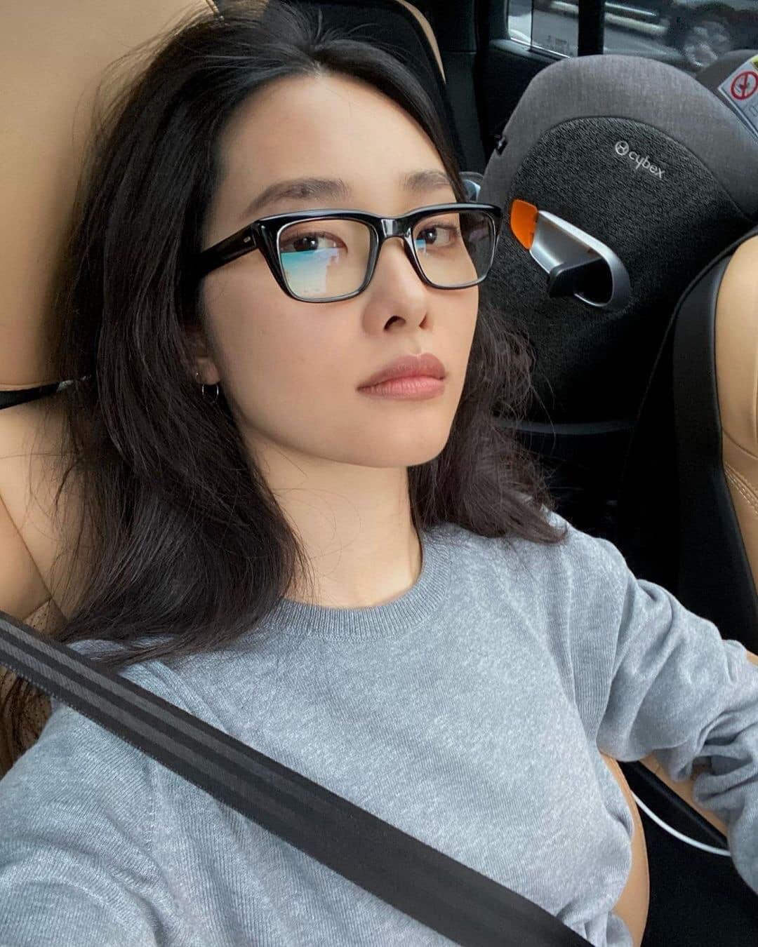 뿔테안경으로 이미지 변신🤓✨ 이미지