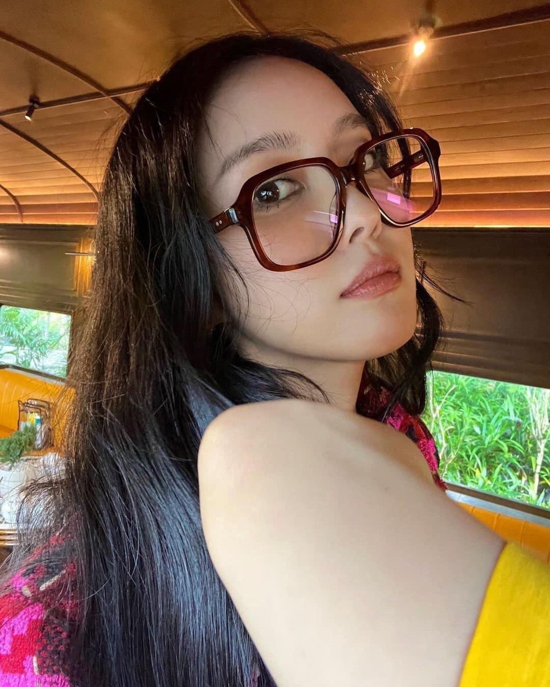 뿔테안경으로 이미지 변신🤓✨ 이미지