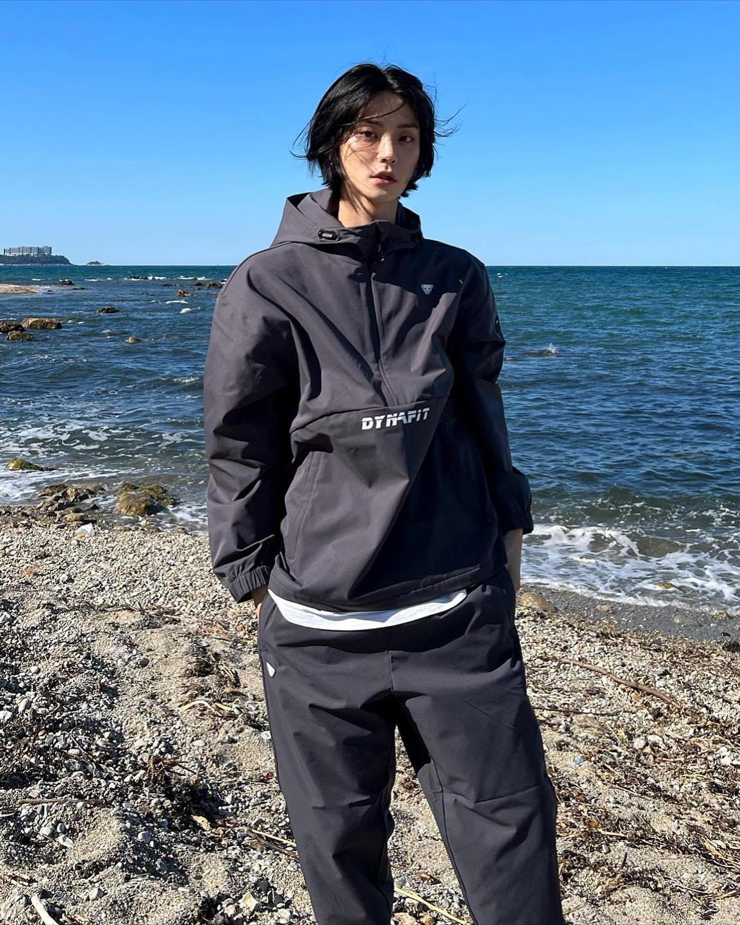 간절기에 필수 트레이닝 무드😎🔥⁣
아노락 & 맨투맨 셋업 코디핏🖤🤍@다이나핏 #광고⁣ 이미지6