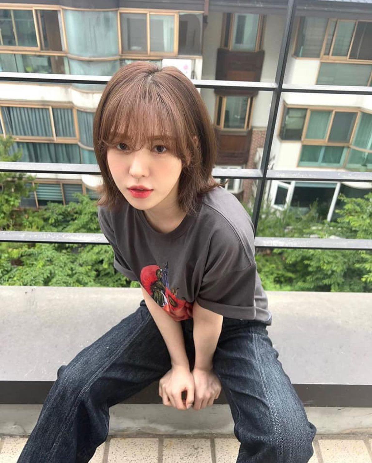 중단발이 끌리는 요즘💇🏻‍♀️🌞 이미지