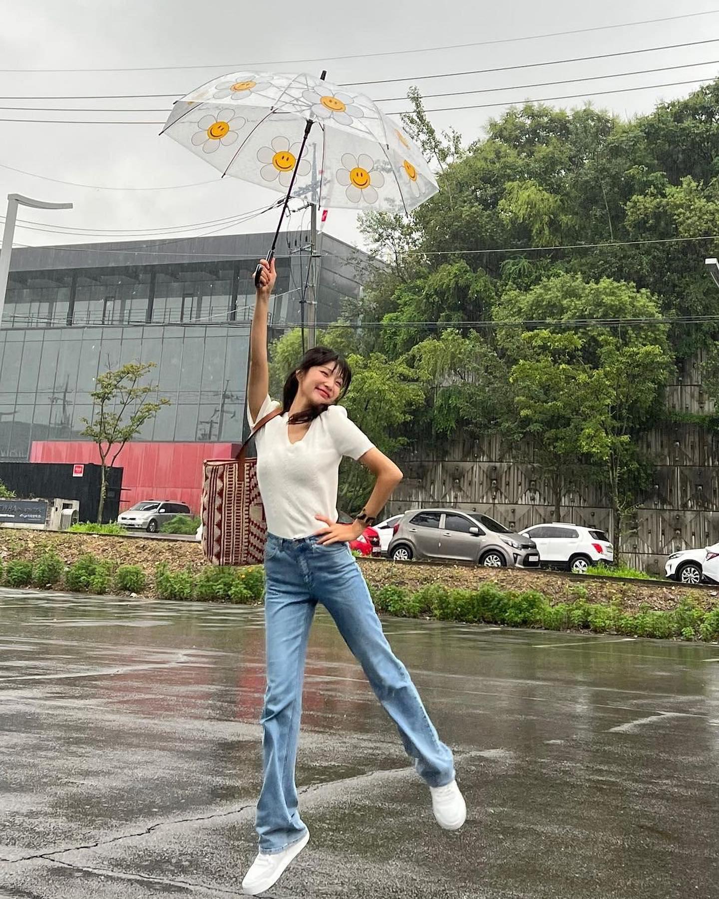 내일도 일단 우산 챙기기☔️☑️ 이미지2