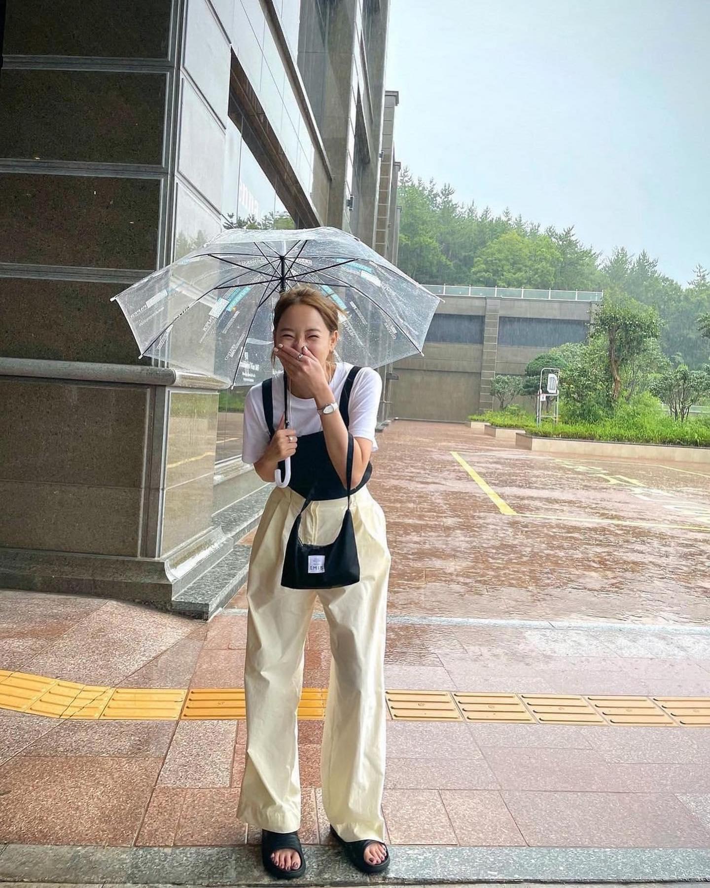 내일도 일단 우산 챙기기☔️☑️ 이미지4