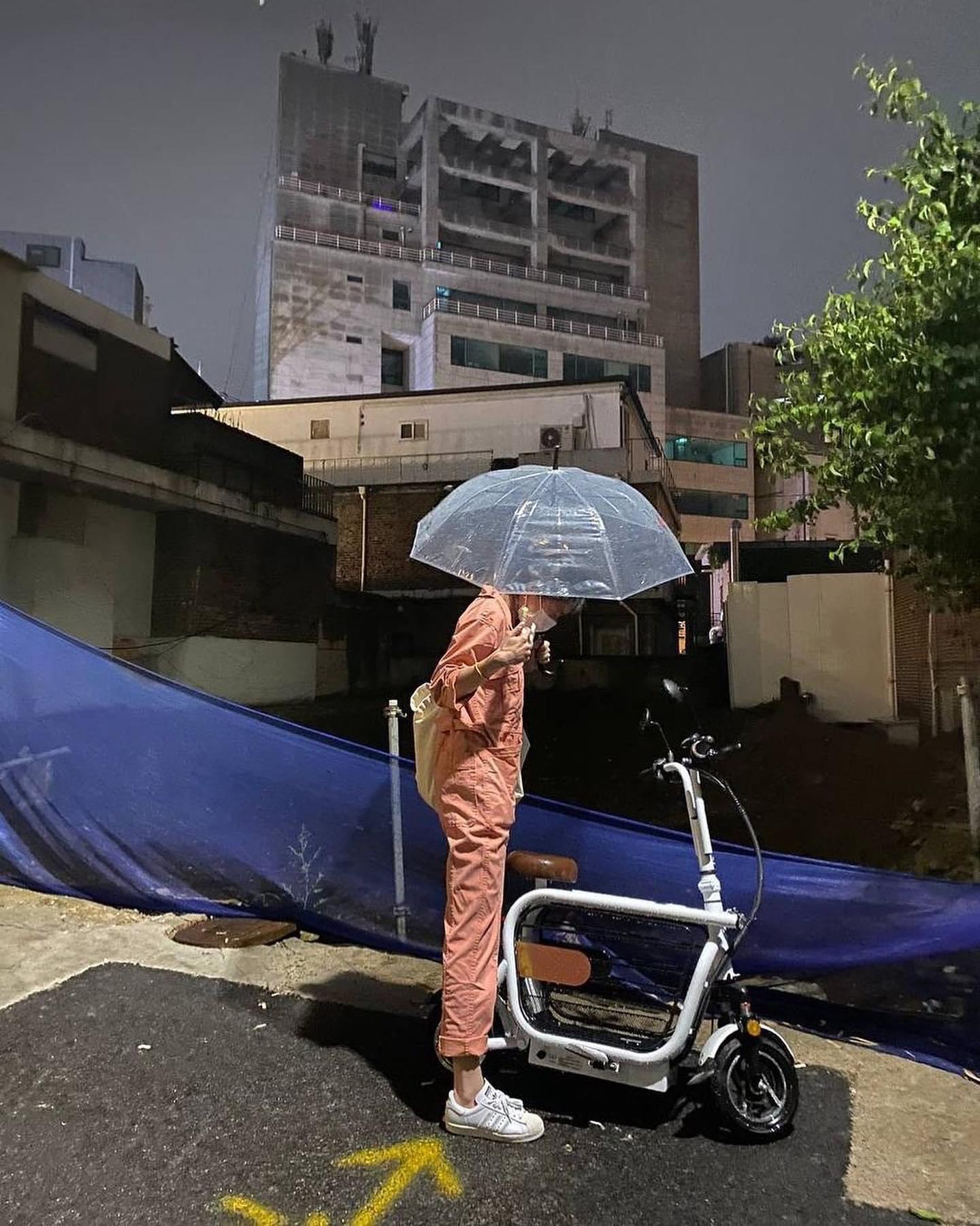 내일도 일단 우산 챙기기☔️☑️ 이미지9