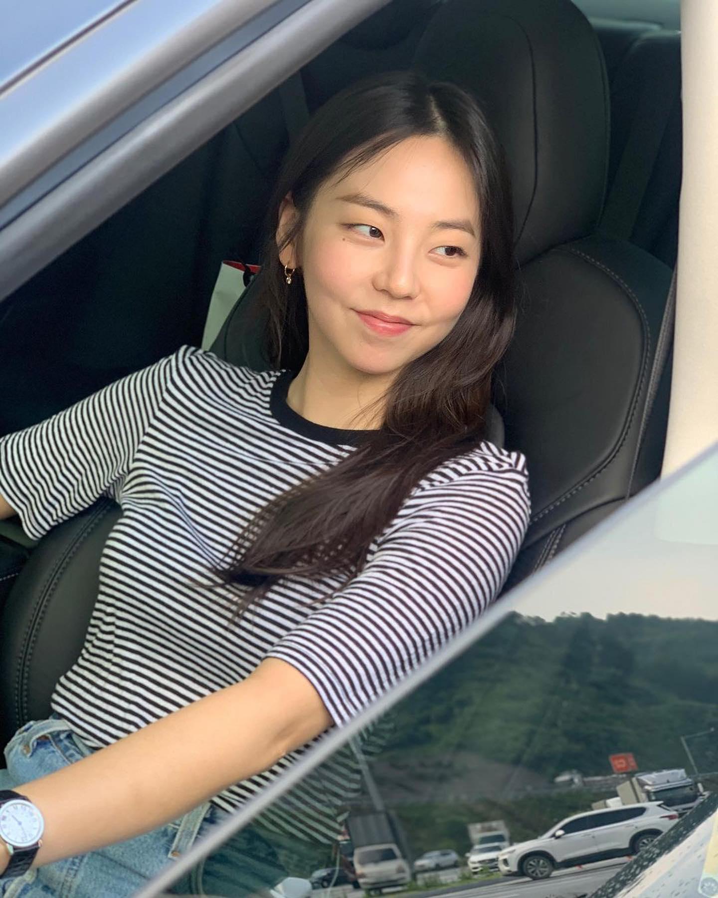 소희의 귀여운 스트라이프🐯🤍 이미지