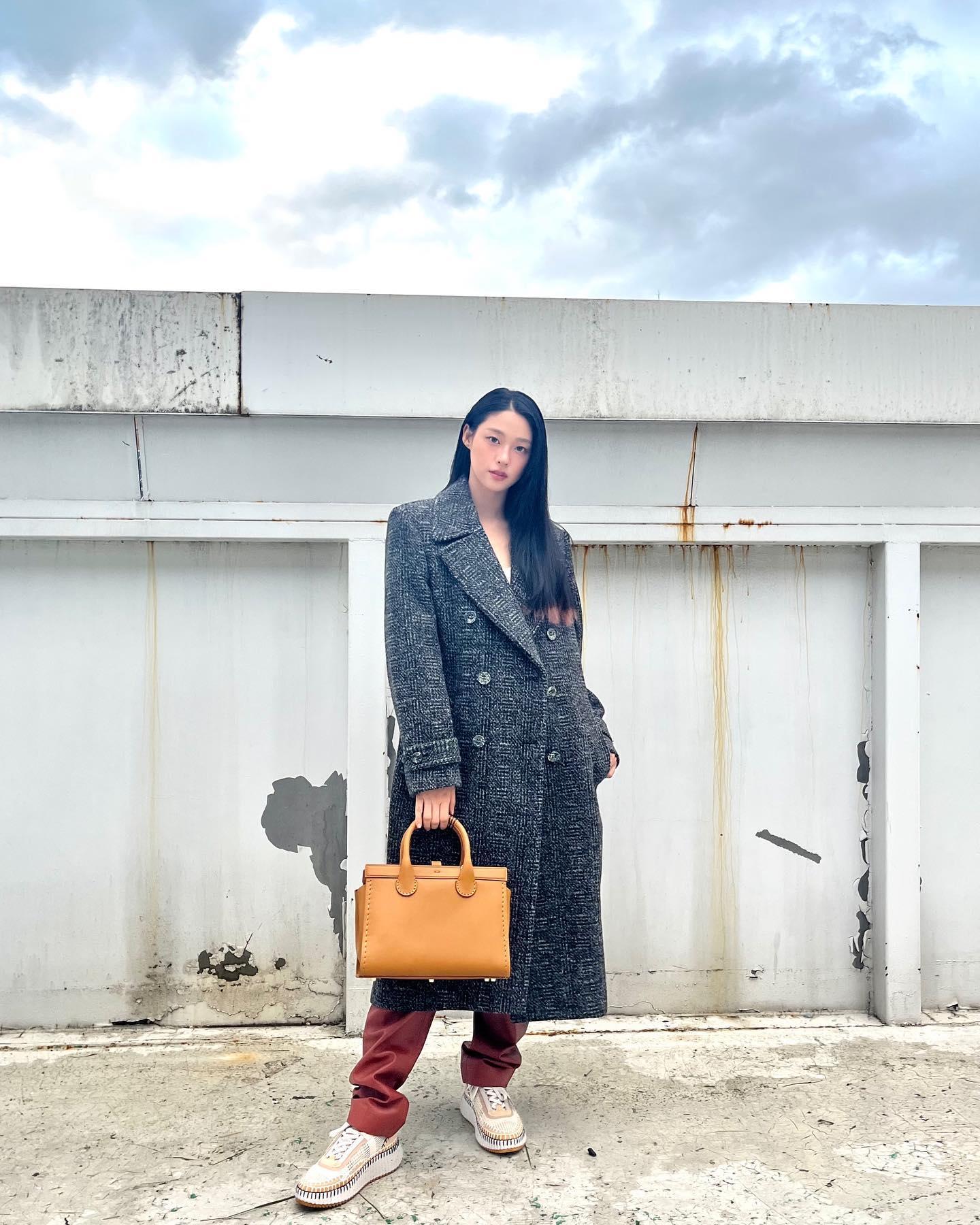 우아미 넘치는 설현 끌로에룩🧡🤎 이미지6