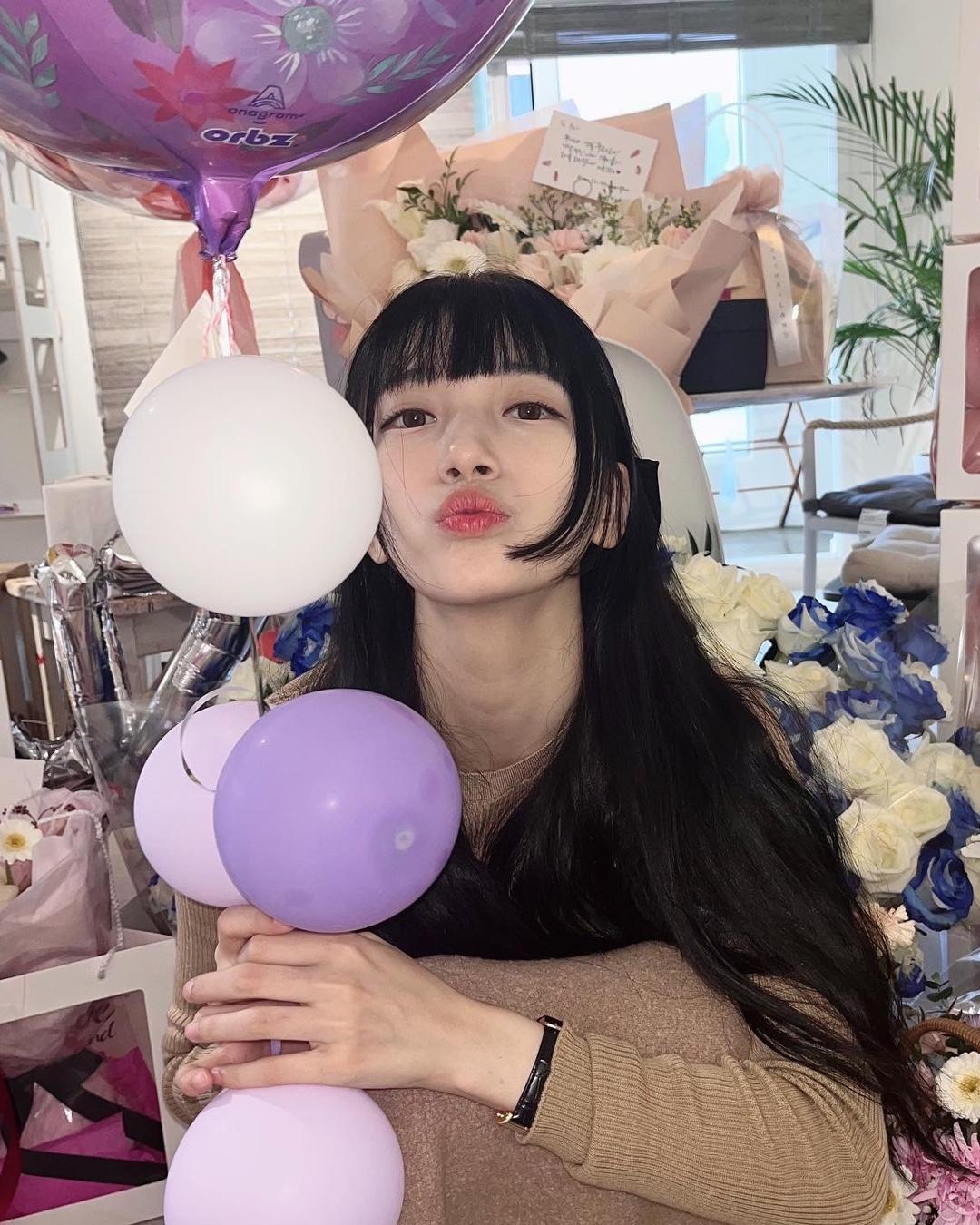 앞머리 자른 수지💇🏻‍♀️👸🏻완전 공주님 이미지