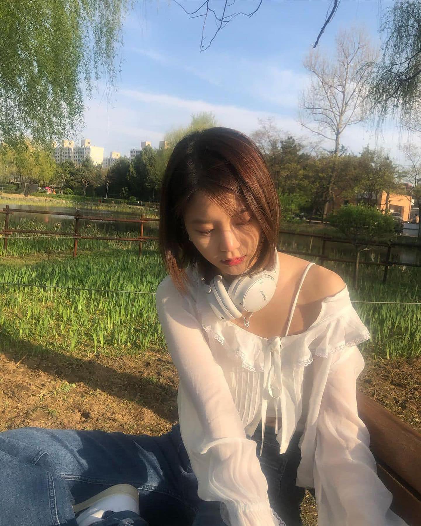 꾸안꾸 현주언니 데일리@참고🤍 이미지