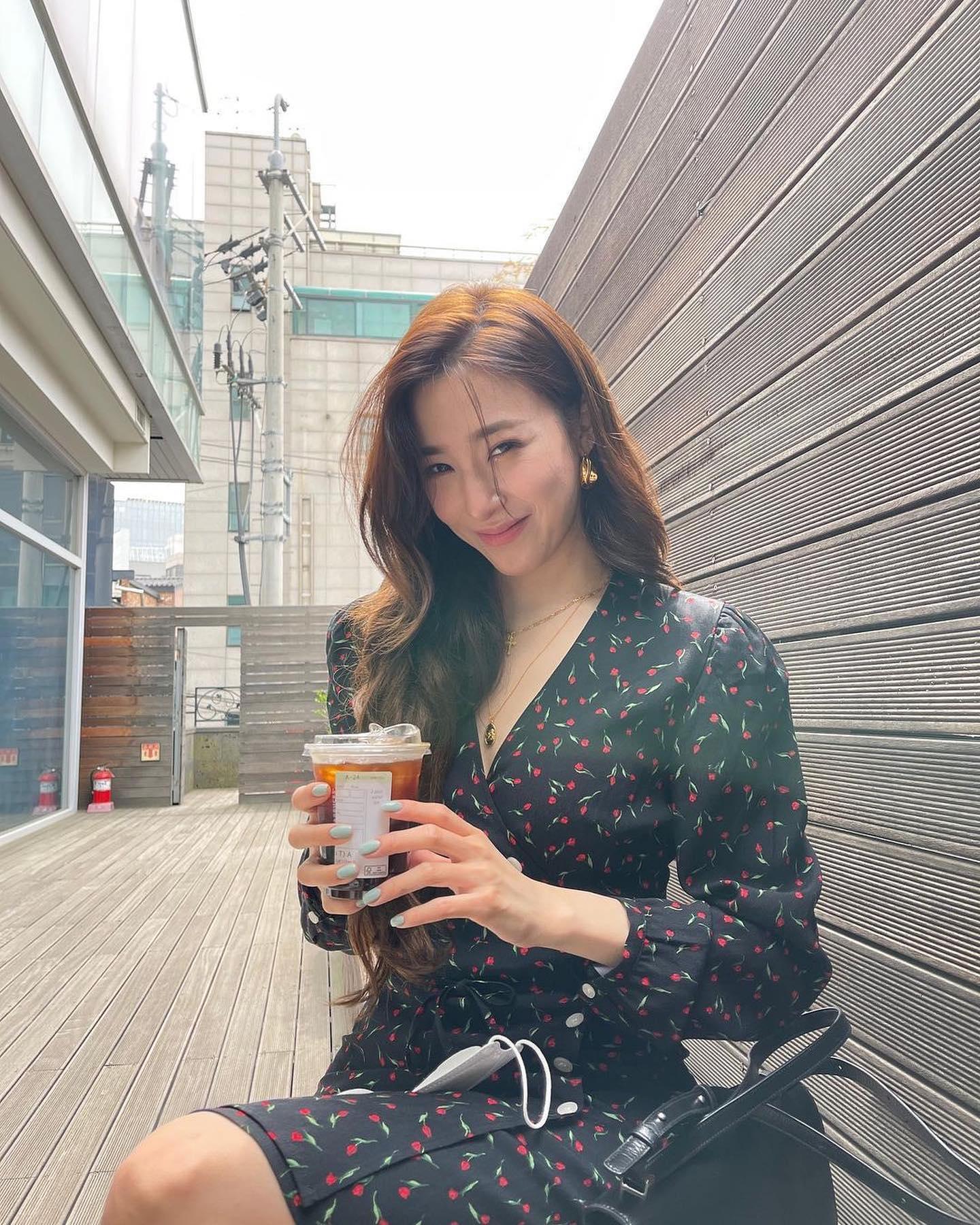 고급진 여성미🖤🤍티파니 일상룩 이미지10