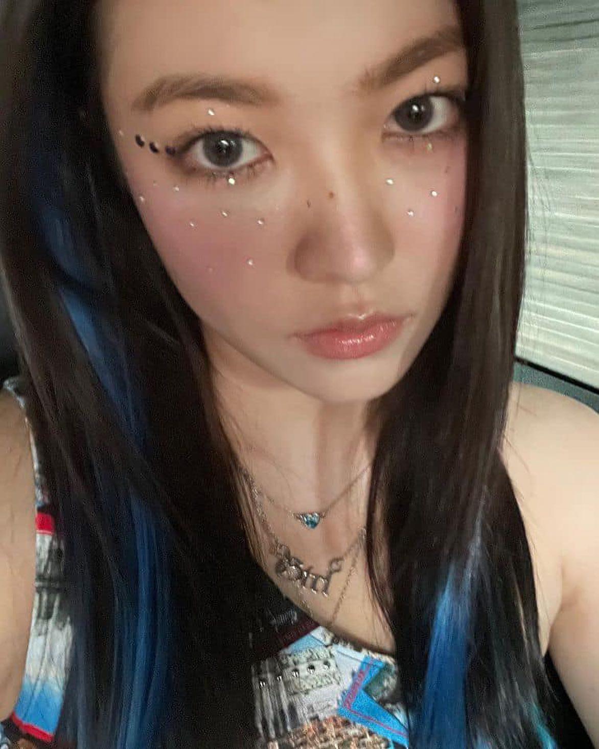 빤짝여💎크리스털 아이메이크업 이미지"