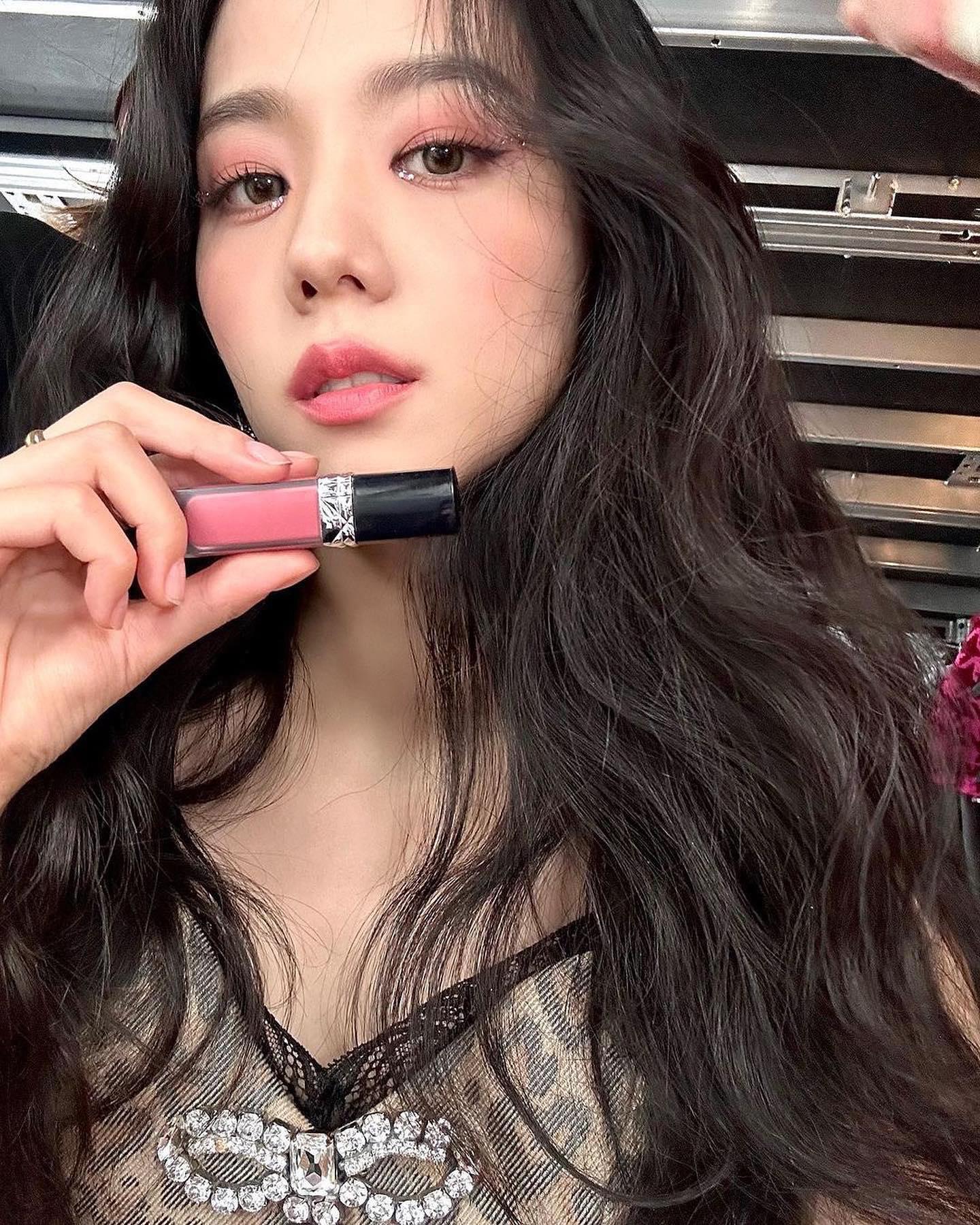 블핑언니들 립정보🖤💖 @저장해 이미지