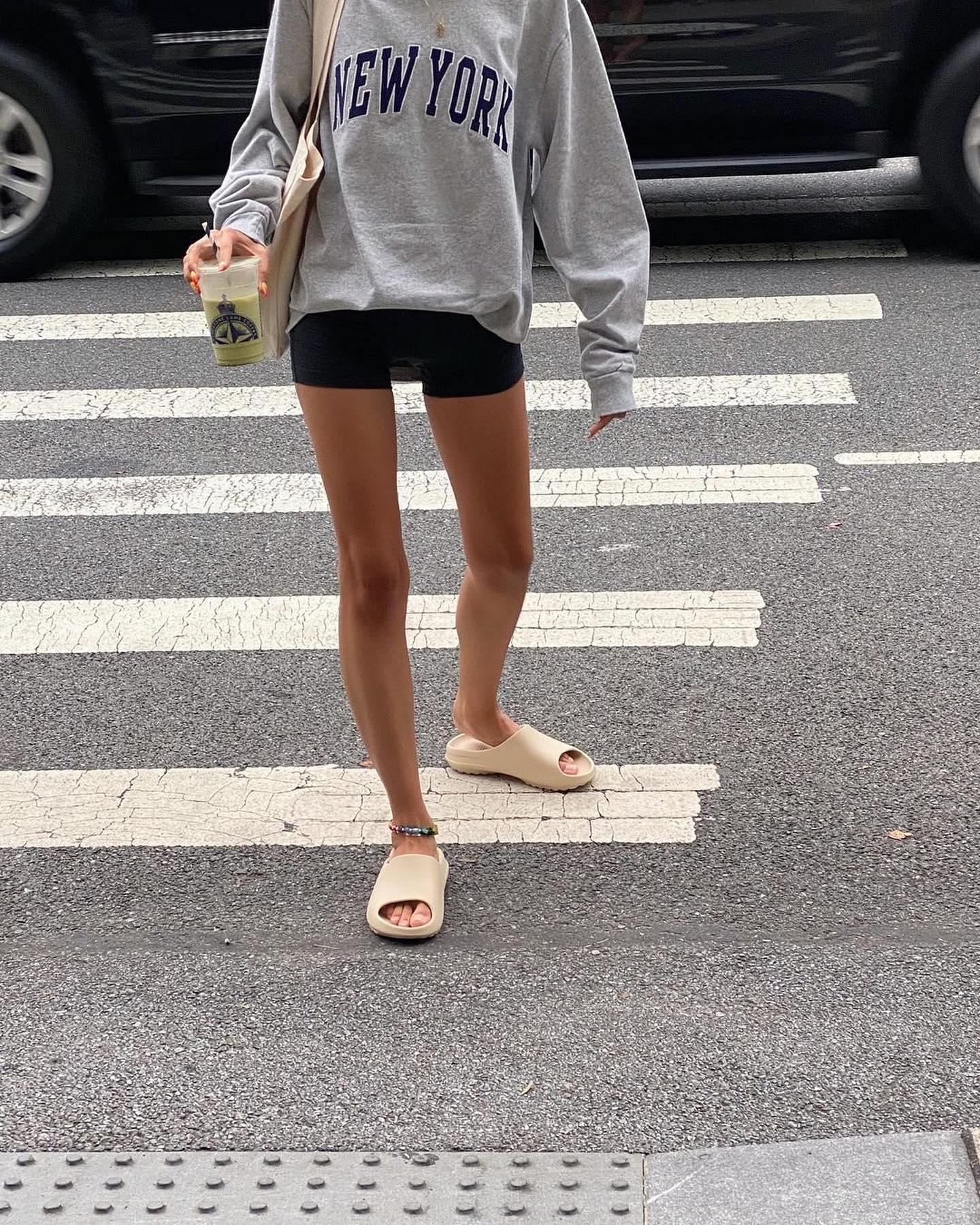 연관 토픽 이미지
