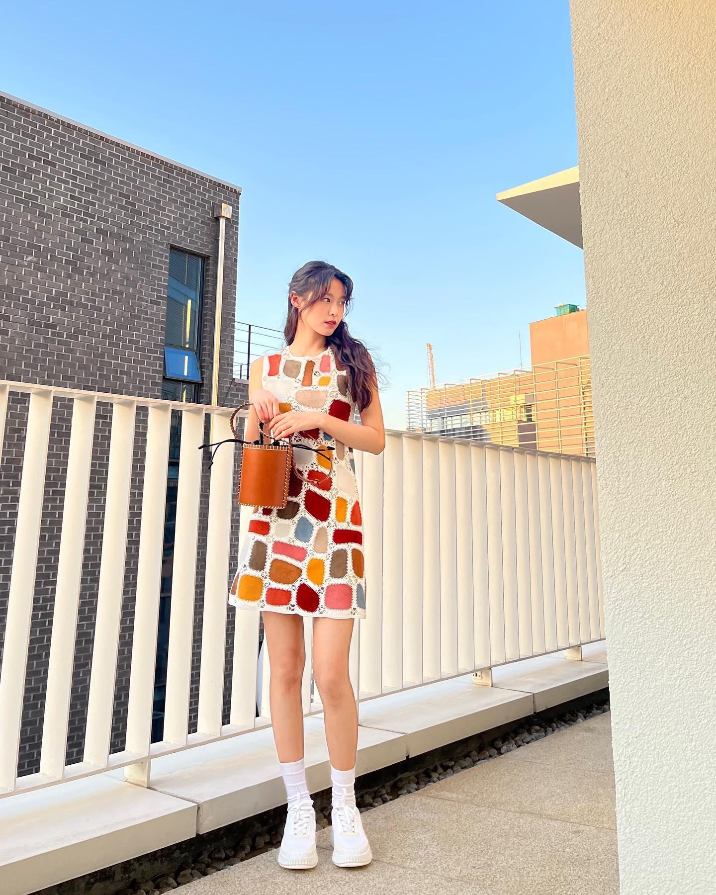 언니들 여름 스니커즈룩🤍끌로에
지속 가능 패션🍀💛나마 스니커즈 + 루엘라백 #광고 이미지8