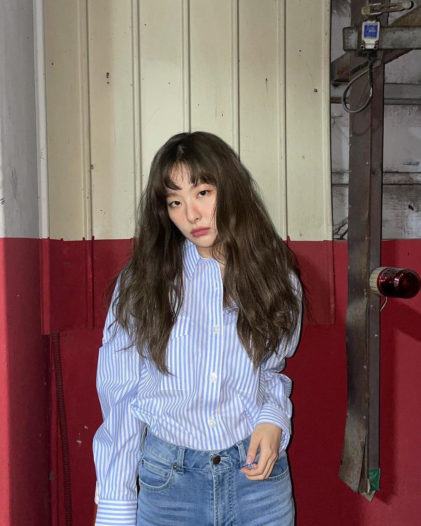 청량한 블루 스트라이프 셔츠💙🦓 이미지