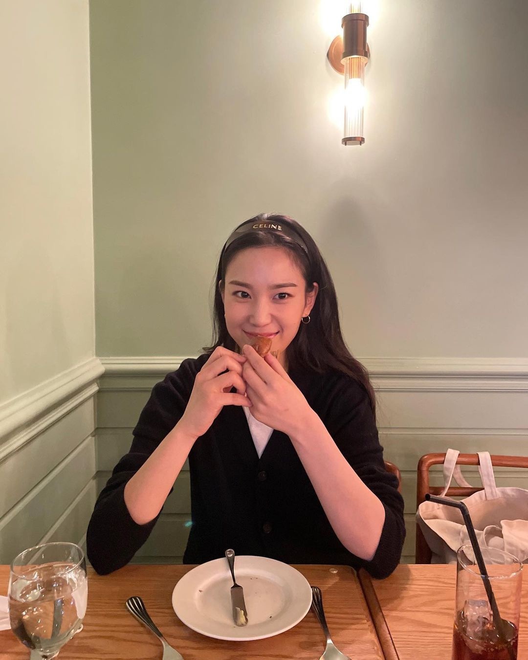 확실한 포인트 셀린느 머리띠👩🏻‍🦰🤎​ 이미지