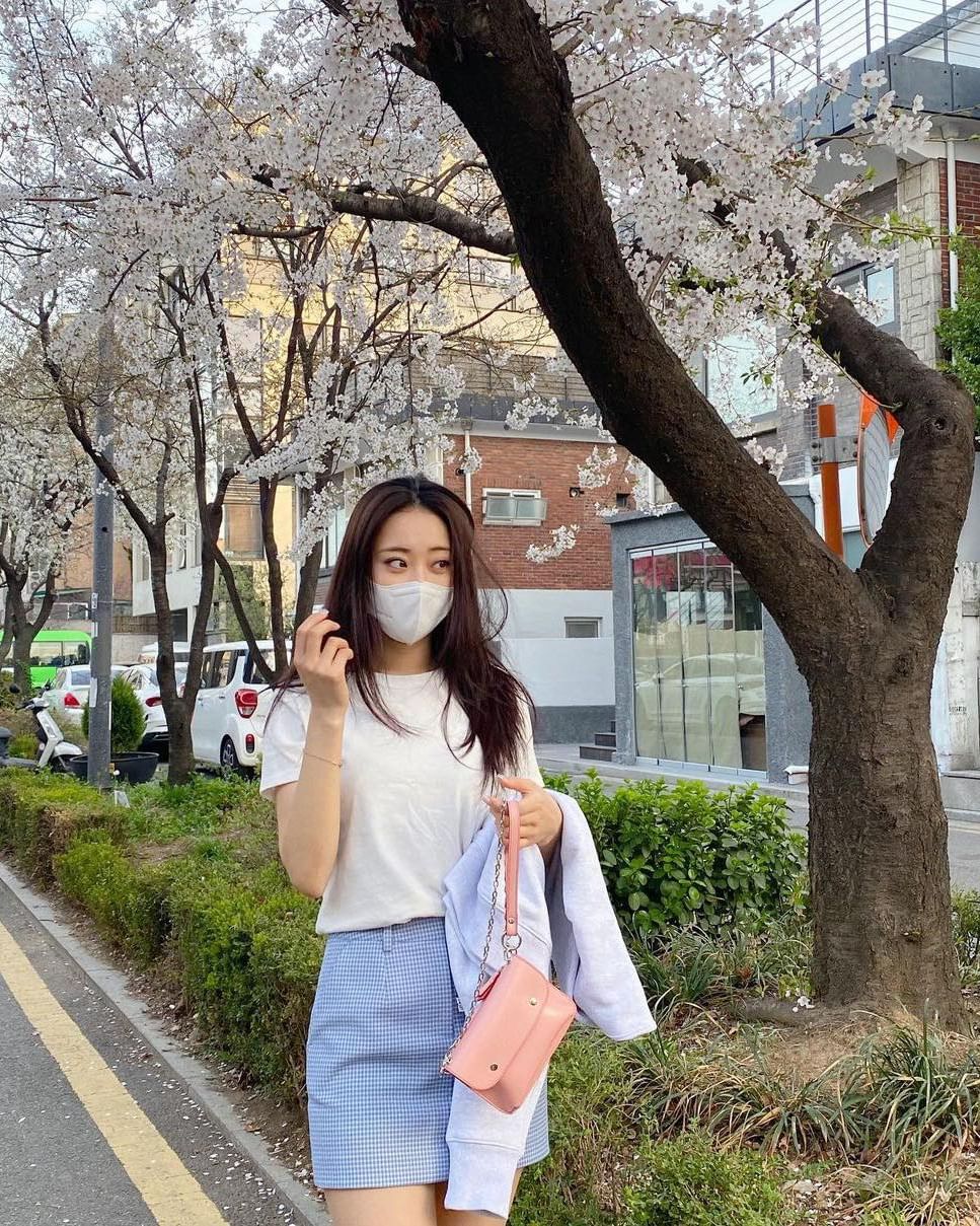 기본템 무지 🤍반팔 활용법💯 이미지
