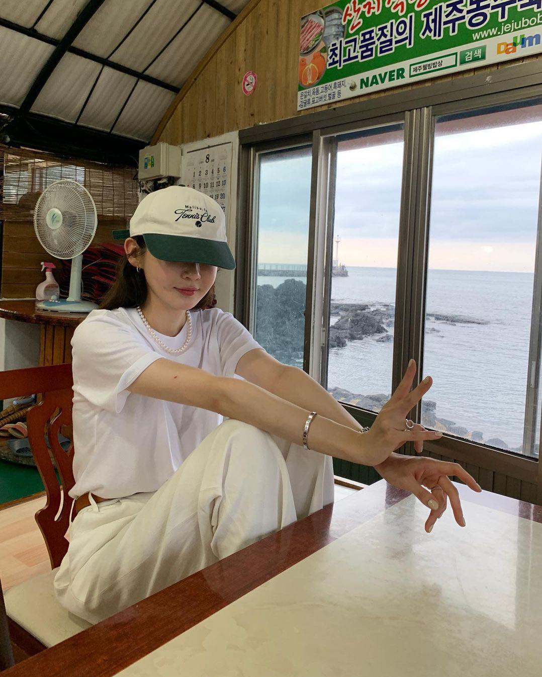 기본템 무지 🤍반팔 활용법💯 이미지