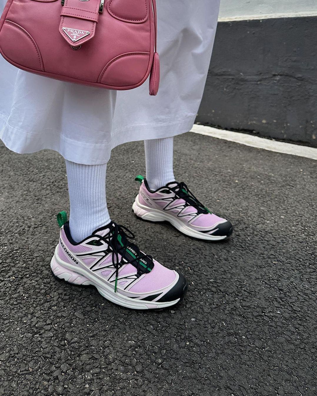 요즘 주목🩷💚살로몬 x 샌디리앙 이미지