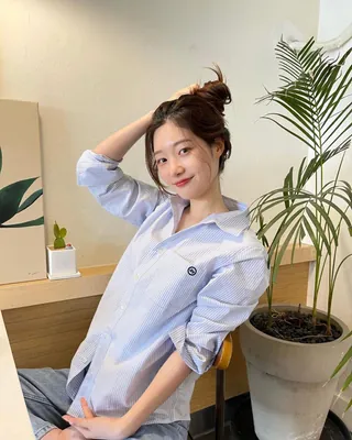 청량한 블루 스트라이프 셔츠💙🦓 이미지