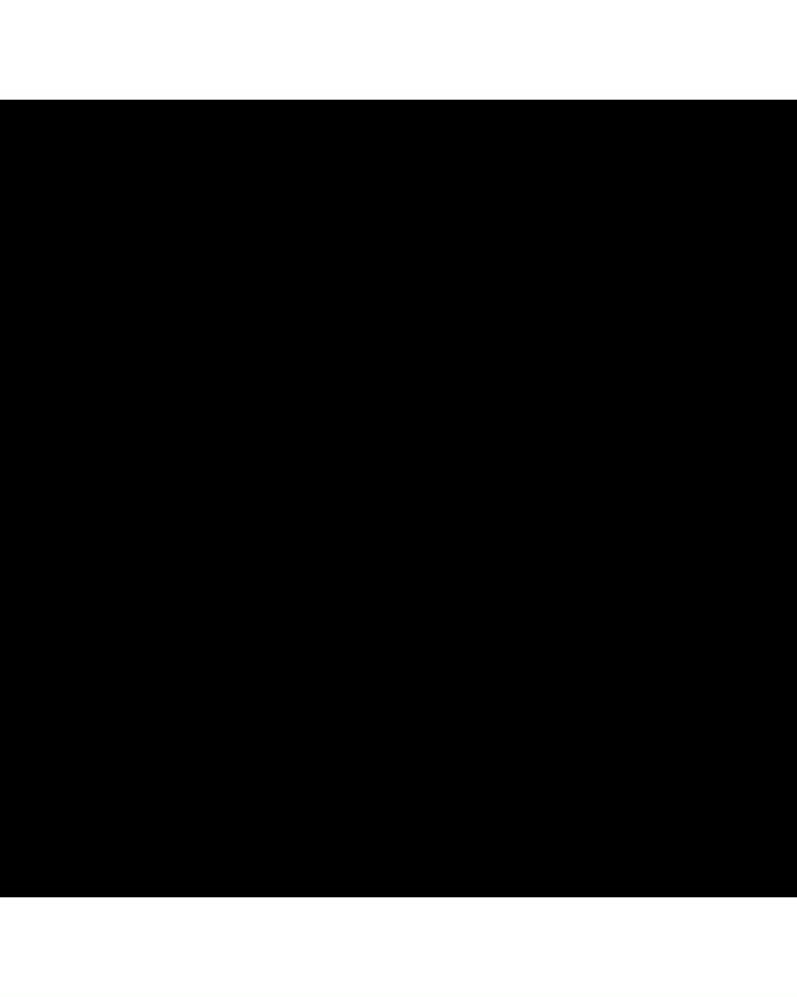 반짝반짝 빛나는 뉴진스🐰💎
뮤비 같은 뉴진스 x 스톤헨지 아트 필름🎥🐇@꼭봐야해 #광고 

🎞 스톤헨지 x 뉴진스 아트 필름 
[ ► I I ●↓↑ Play, Pause, Record, Save, Upload ]
우리들의 반짝이는 이야기

브랜드의 슬로건인 ‘뷰티풀 모먼츠’를 뉴진스와 함께 새로운 방식으로 표현. 누구에게나 친숙한 ‘반짝반짝 작은 별’ 멜로디를 새롭게 편곡한 BGM을 바탕으로 일상 속 크고 작은 아름다운 순간을 플레이(▶), 포즈(II), 레코드(●), 세이브(↓), 업로드(↑)와 같은 부호에 담아낸 개성 넘치는 크리에이티브. 반짝임을 표현한 경쾌한 손동작과 뉴진스 멤버들이 선택한 주얼리 컬렉션을 찾아보는 재미도 놓치지 말 것!  이미지