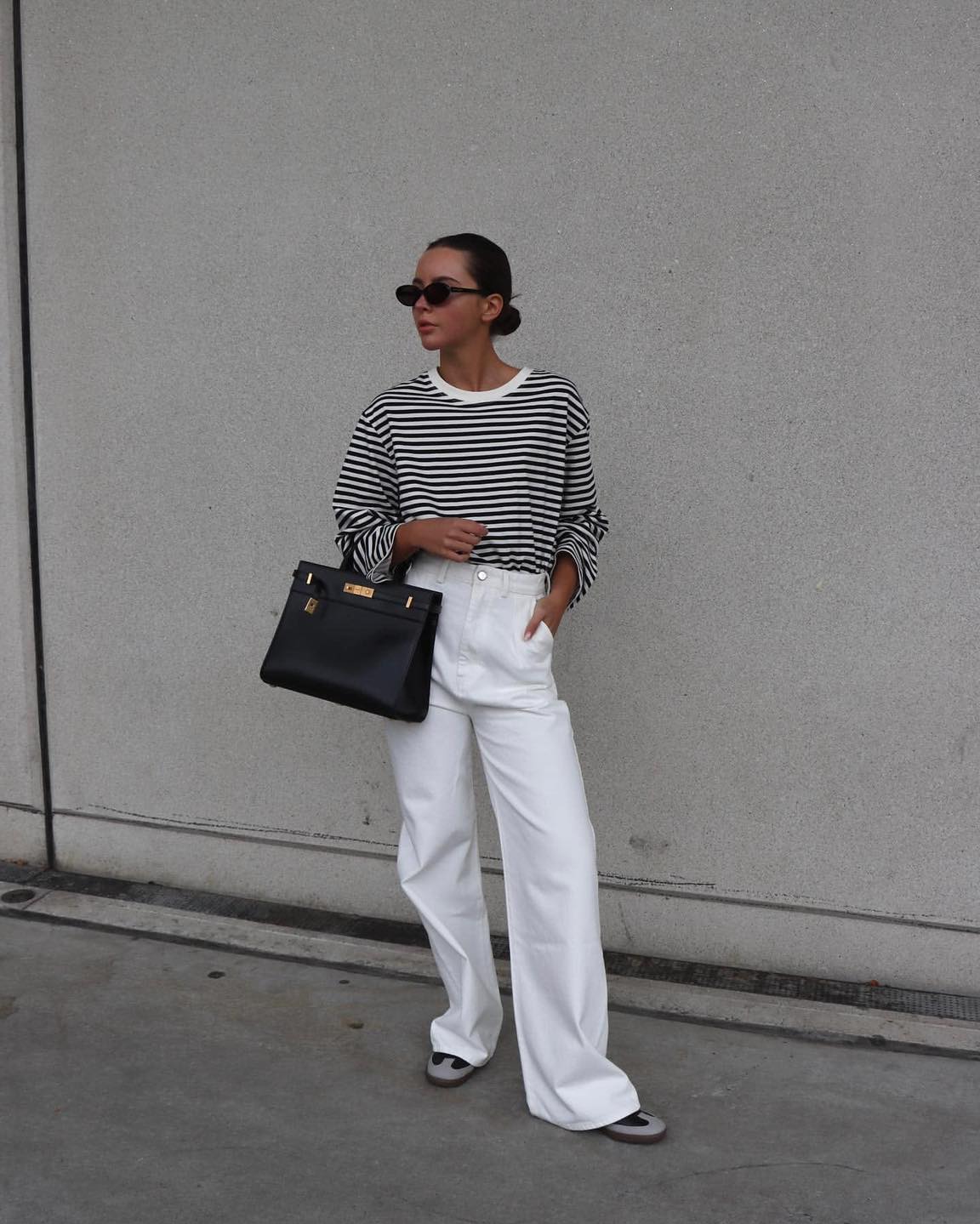 무난한 기본템👍🏻 스트라이프티 이미지