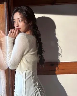 빠져드는 수수매력@안유진🤍 이미지