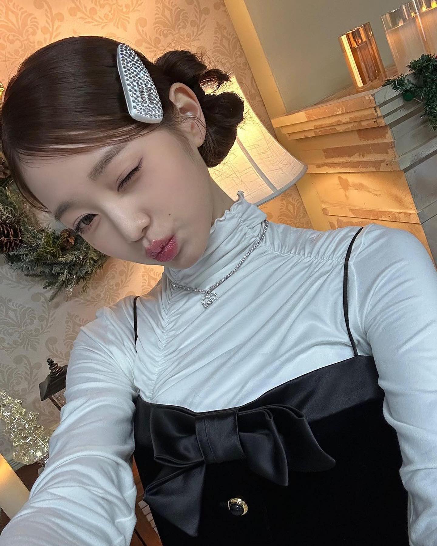 미우미우 핀으로 옆태 완성🧚🏻💕 이미지