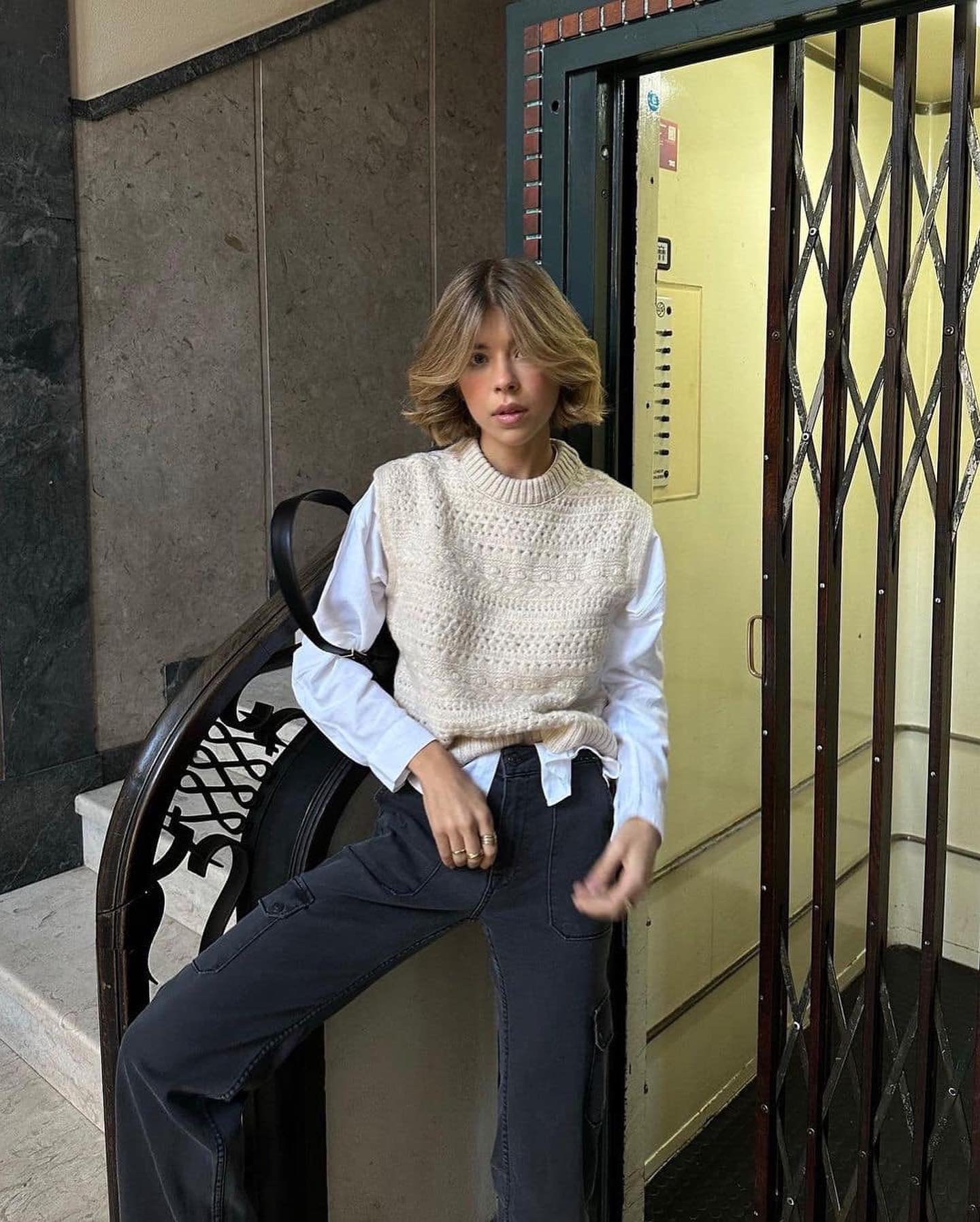 다가오는 봄을 위해💛니트조끼 이미지