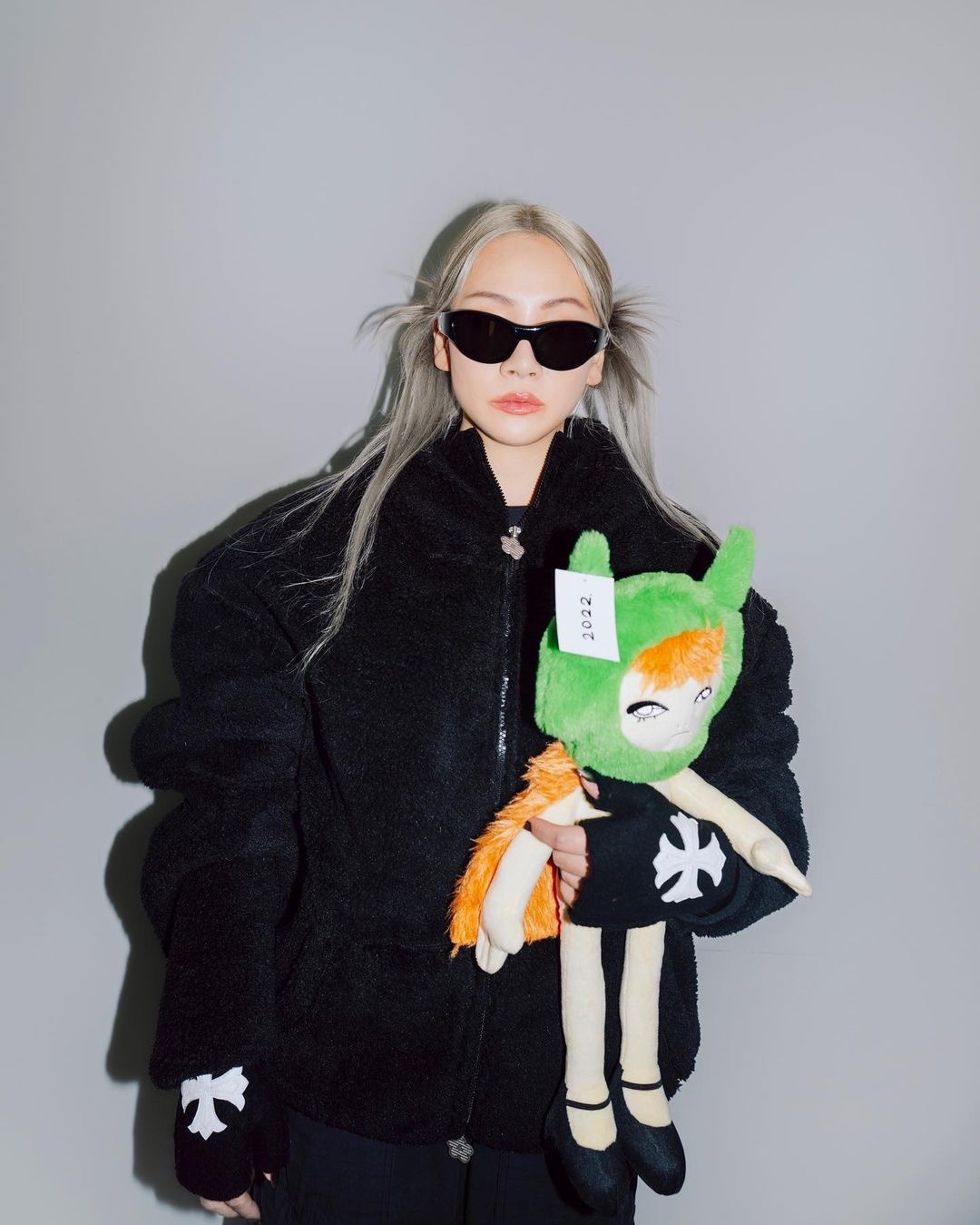 젠몬마르지엘라 셀럽 착용샷😎🖤​ 이미지8
