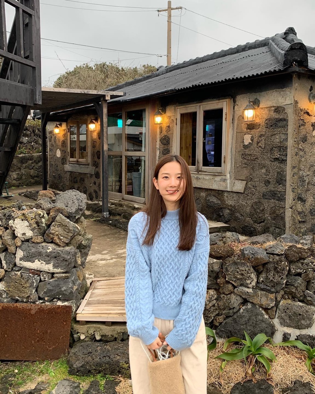 봄맞이 하늘색 니트 코디🫧🪄​ 이미지1