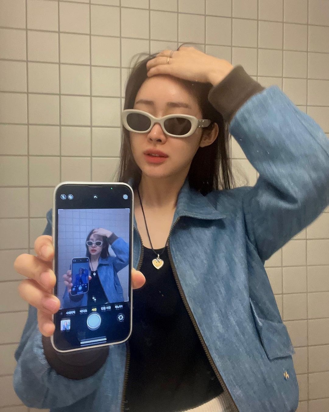 젠몬마르지엘라 셀럽 착용샷😎🖤​ 이미지