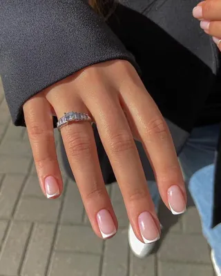 깔끔하게 프렌치네일@하자💅🏻✨ 이미지