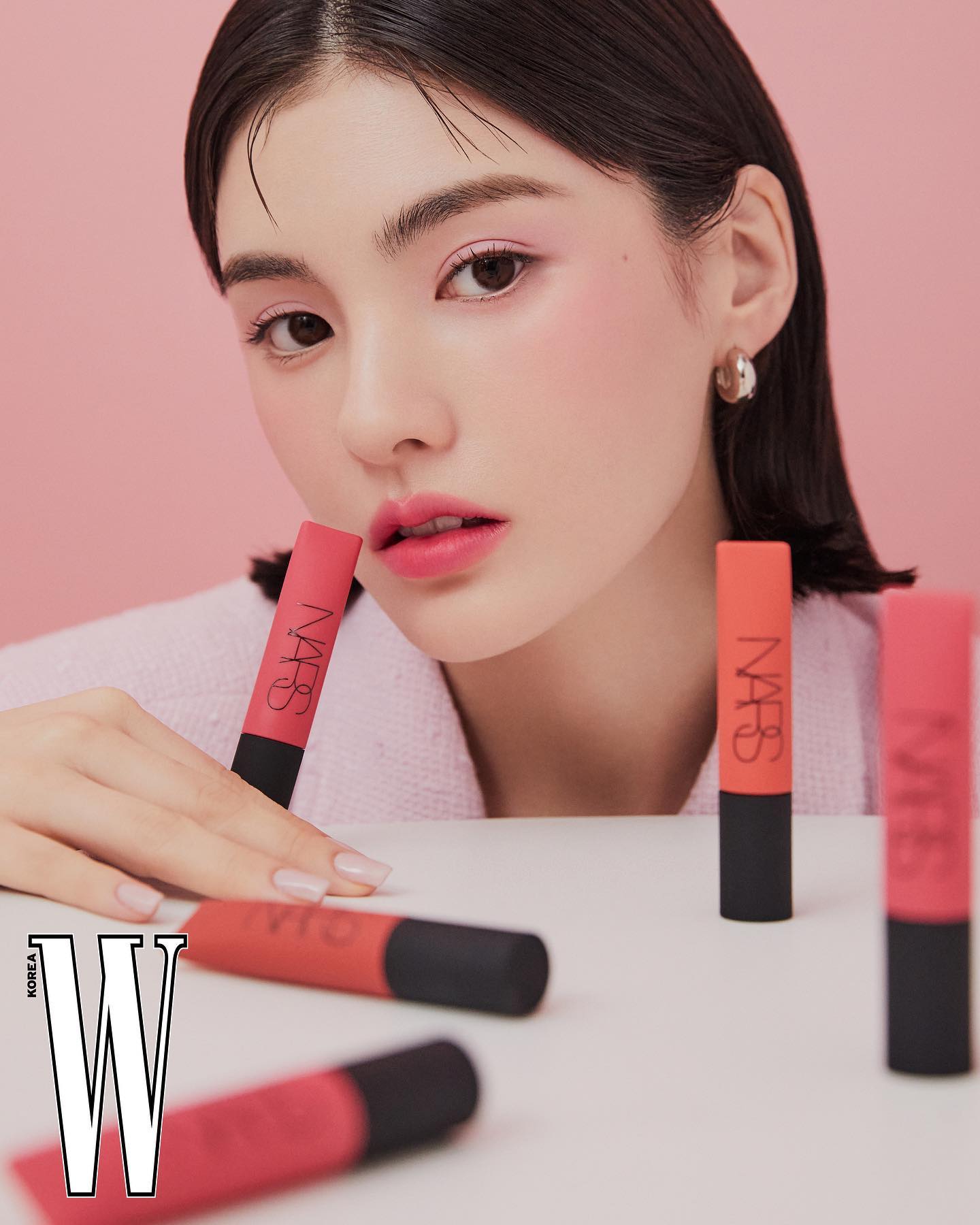 맑고 화사한 봄 메이크업💄🌸 
김용지 x NEW 나스 에어 매트 립 컬러 화보 💋 #광고 이미지