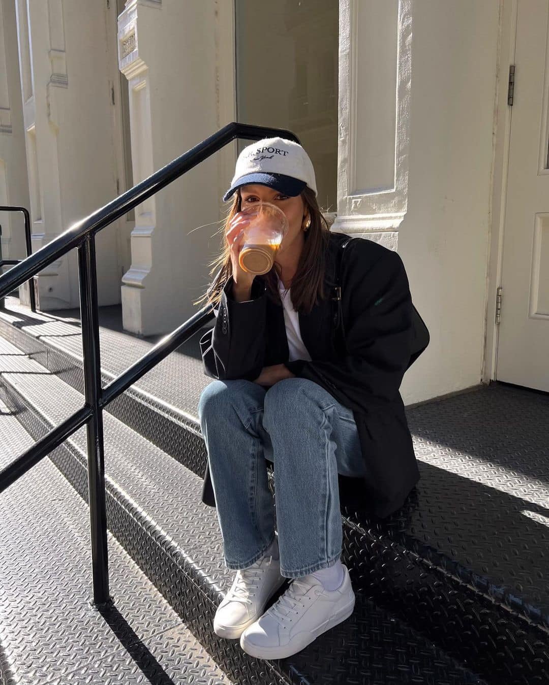 데일리로 멋지게@볼캡 코디🧢🤍​ 이미지