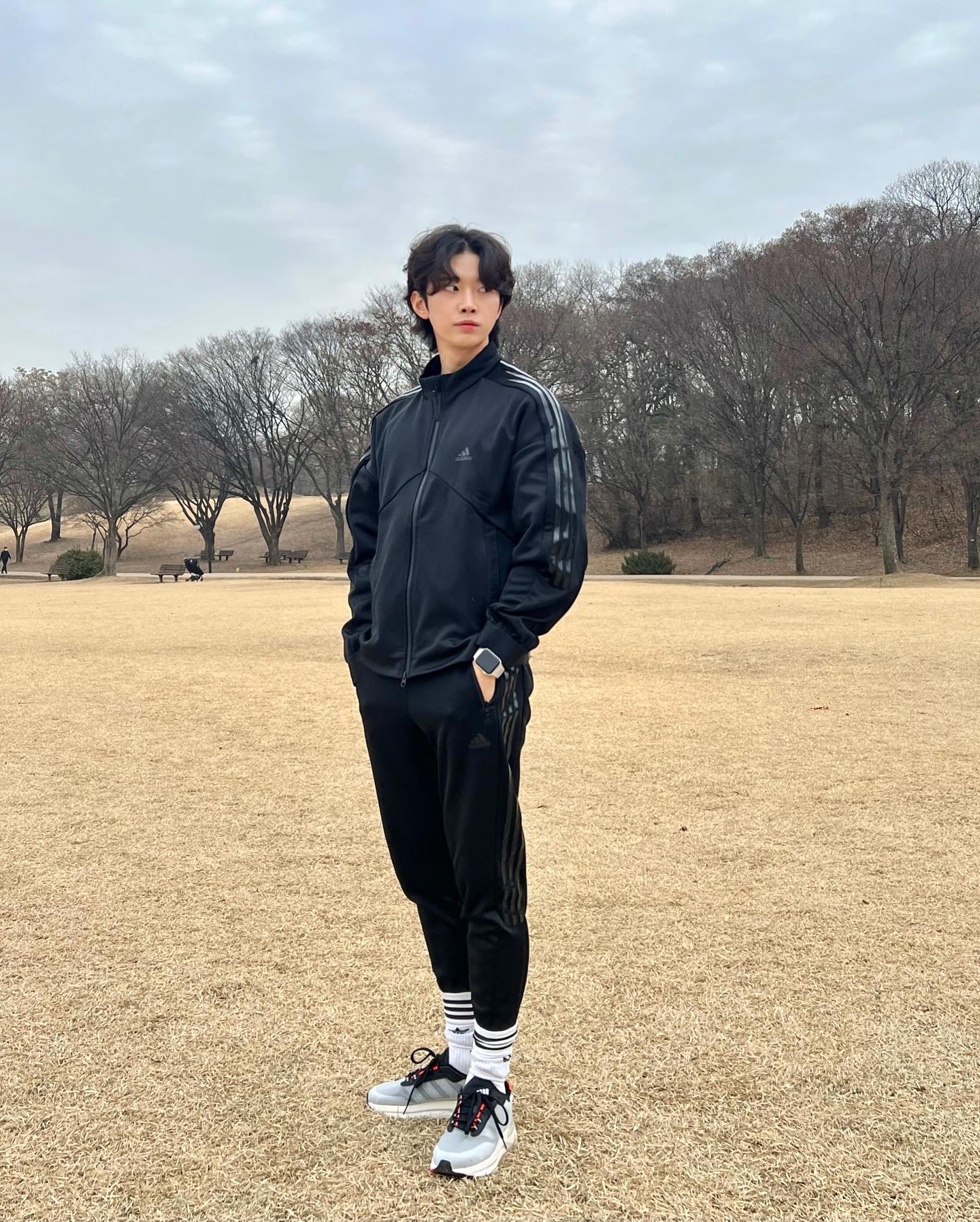 정호연 삼선 셋업🖤🤍@따라할래
아디다스 스포츠웨어 TIRO 트랙수트🏃🏻‍♀️🔥미리 준비해놔 #광고 이미지9