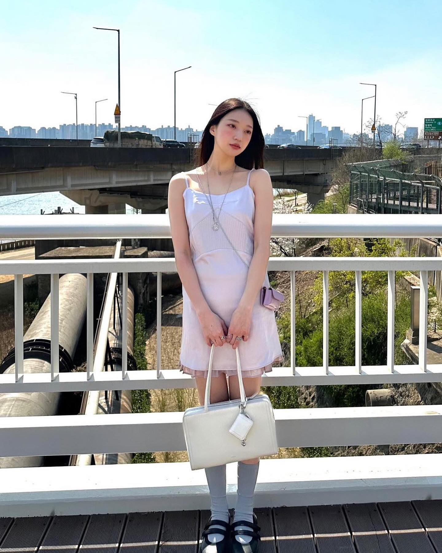 보부상 숄더💚🤍포스트백 미디움 이미지2