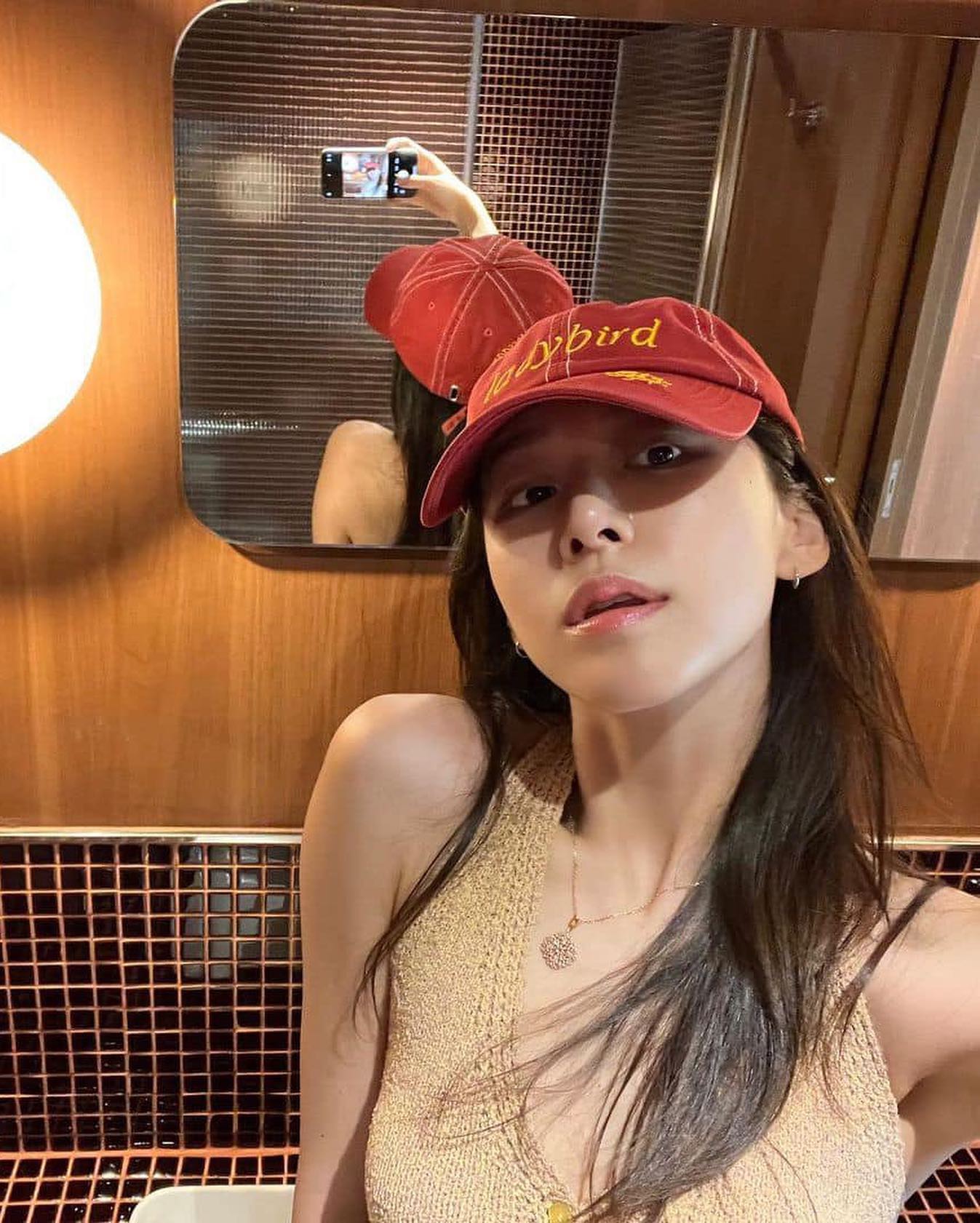 언니들 볼캡룩 어때🧢❤️ 이미지