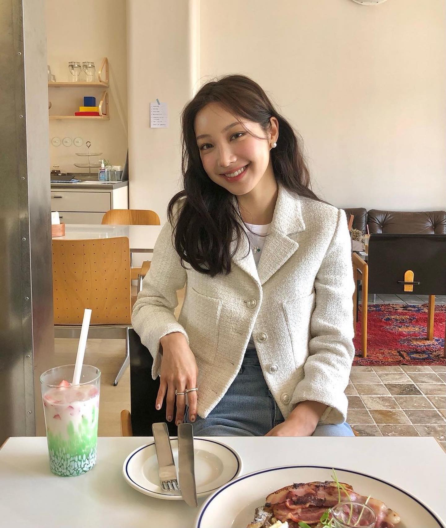 봄처럼 싱그러운 트위드 자켓💚🤍 이미지