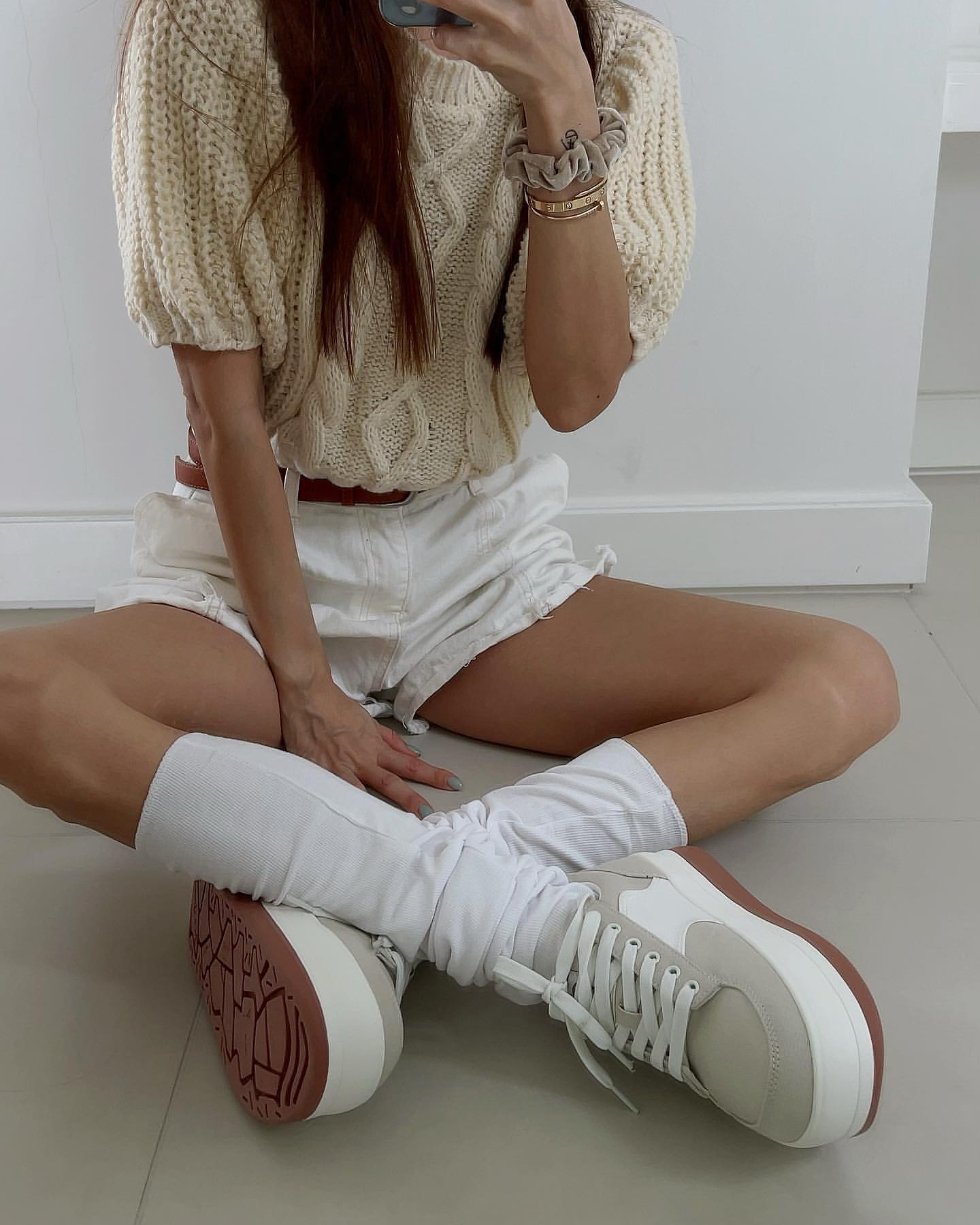 편한 키높이 운동화👟@포즈간츠
니삭스&레그워머랑 찰떡 코디템🧦데일리로 딱이야😘#광고 이미지