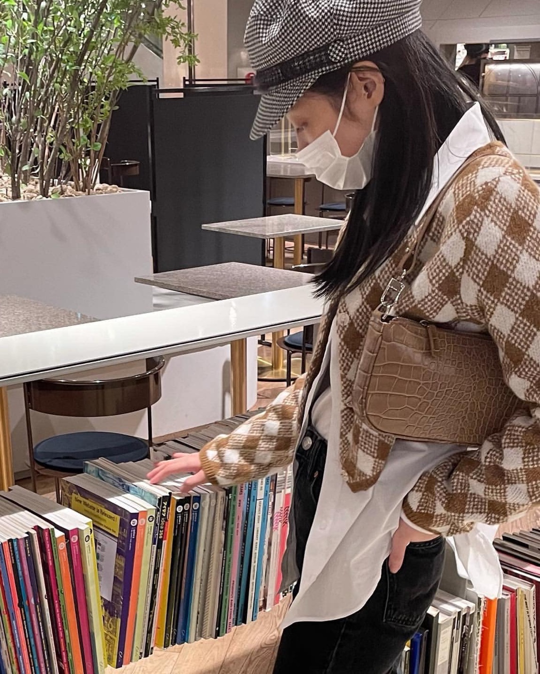 색다르게 @뉴스보이캡 써봐📰 이미지5