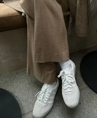 요즘 신발은 아디다스지👟☑️ 이미지