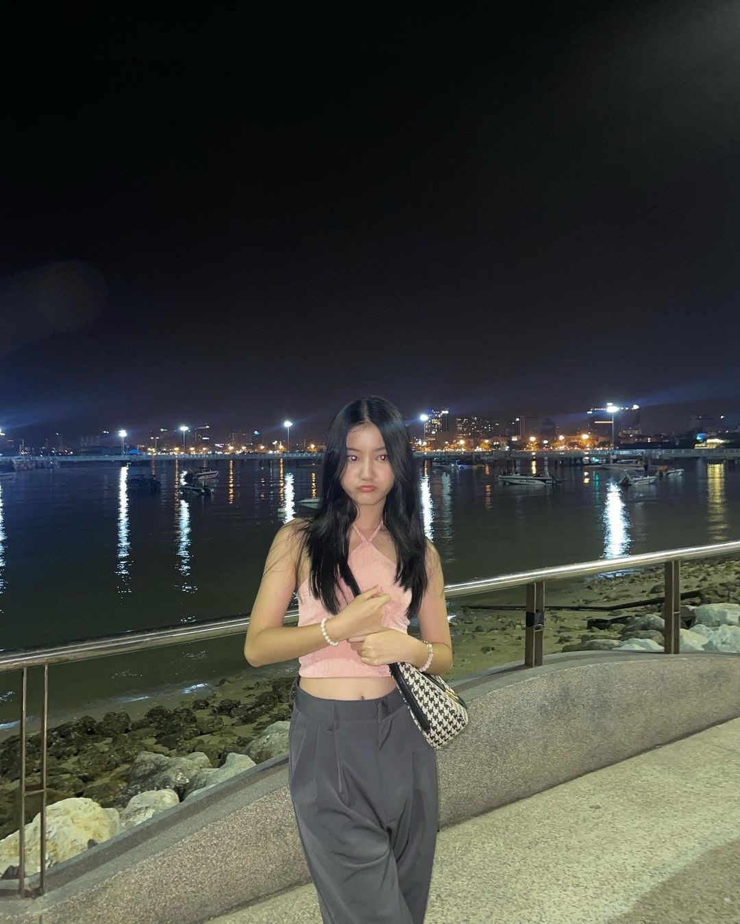 저녁 먹고 가볍게🏃‍♀️ 밤 산책 GO👟​ 이미지