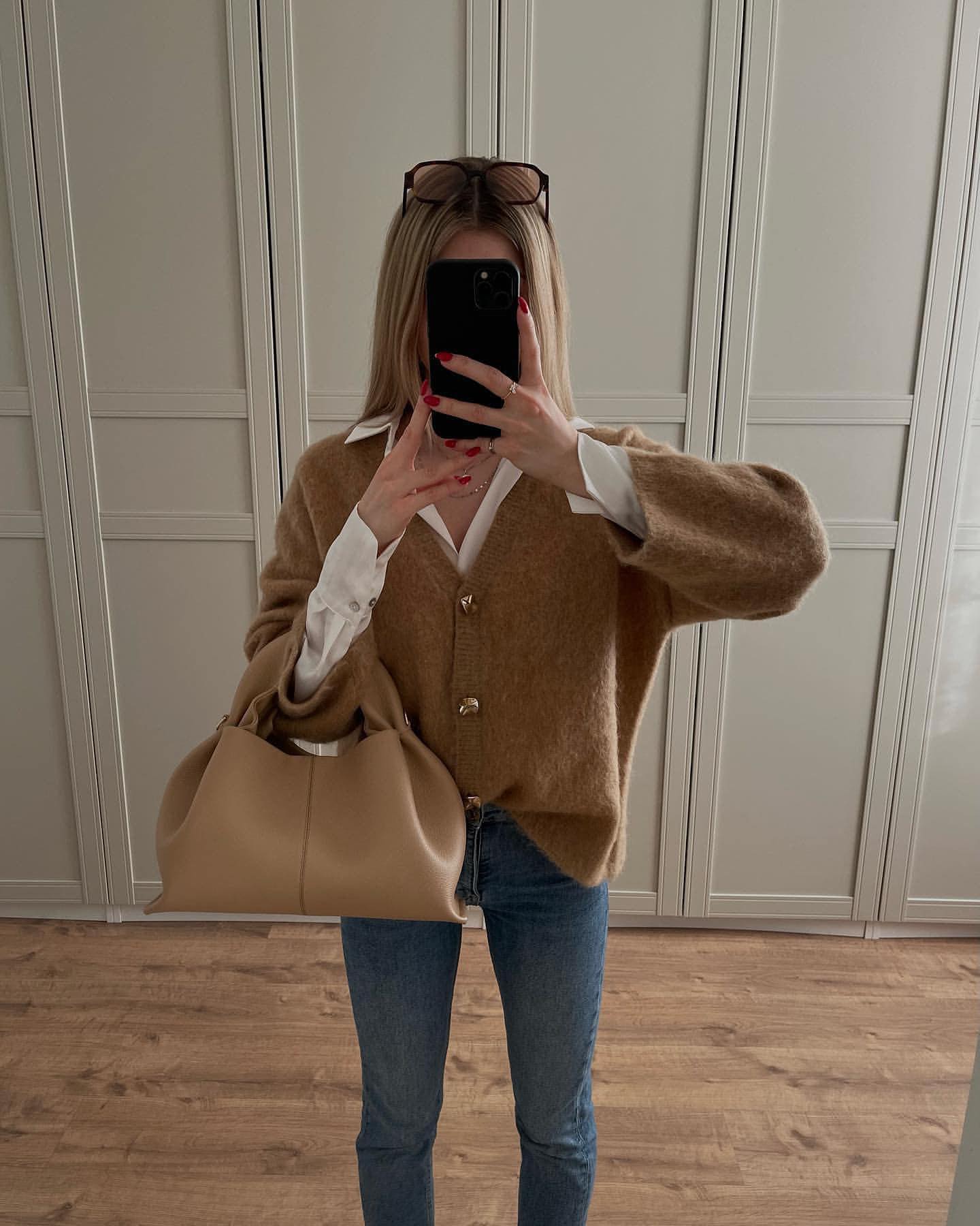 자켓보다 가디건이 좋아🧶👌🏻 이미지