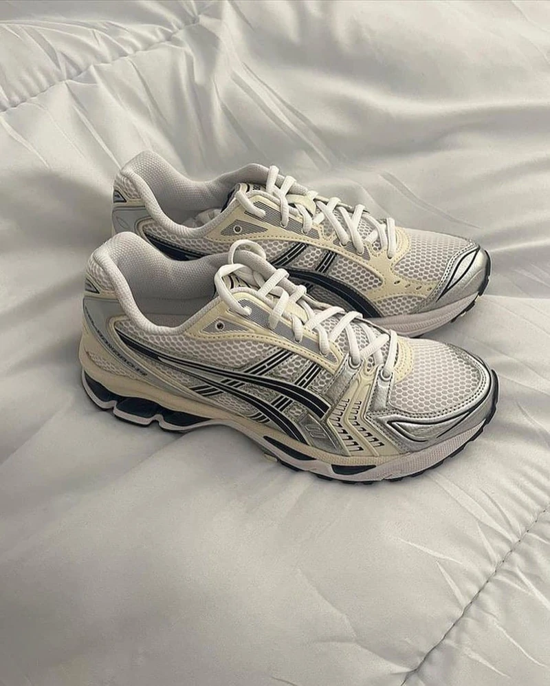 어떤 룩이든 찰떡👟아식스🫶🏻 이미지2
