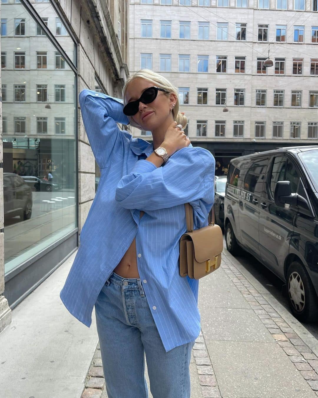 산뜻한 블루셔츠 입어볼까👔​ 이미지